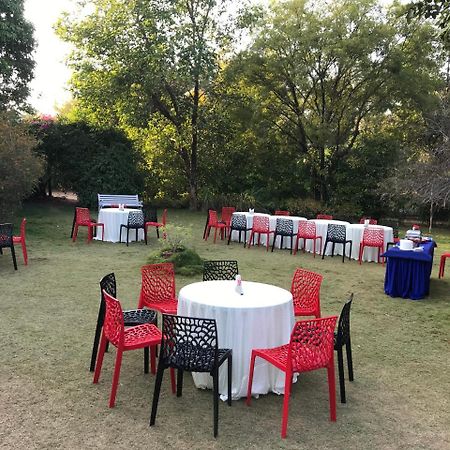 Baaz Jungle Resort Khawāsa Buitenkant foto
